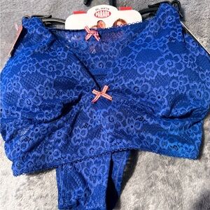 Parade Women's Blue Lace Bra and Panty Set